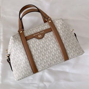 Michael Kors Hand bag